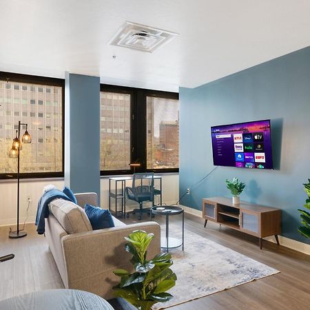피츠버그 Vibrant Luxury Prime Location 24-7 Onsite Parking Gym Lounge 아파트 외부 사진