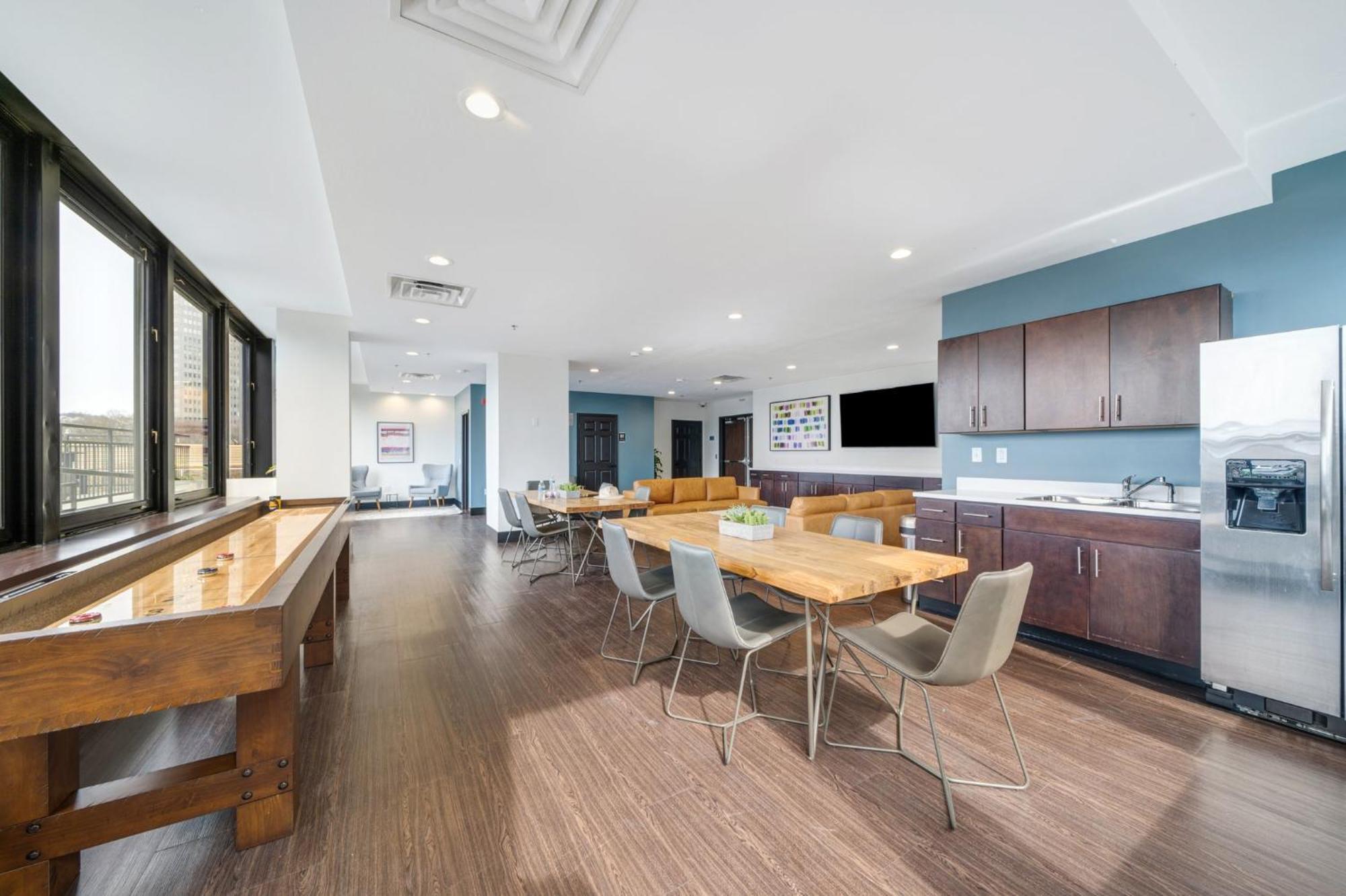 피츠버그 Vibrant Luxury Prime Location 24-7 Onsite Parking Gym Lounge 아파트 외부 사진